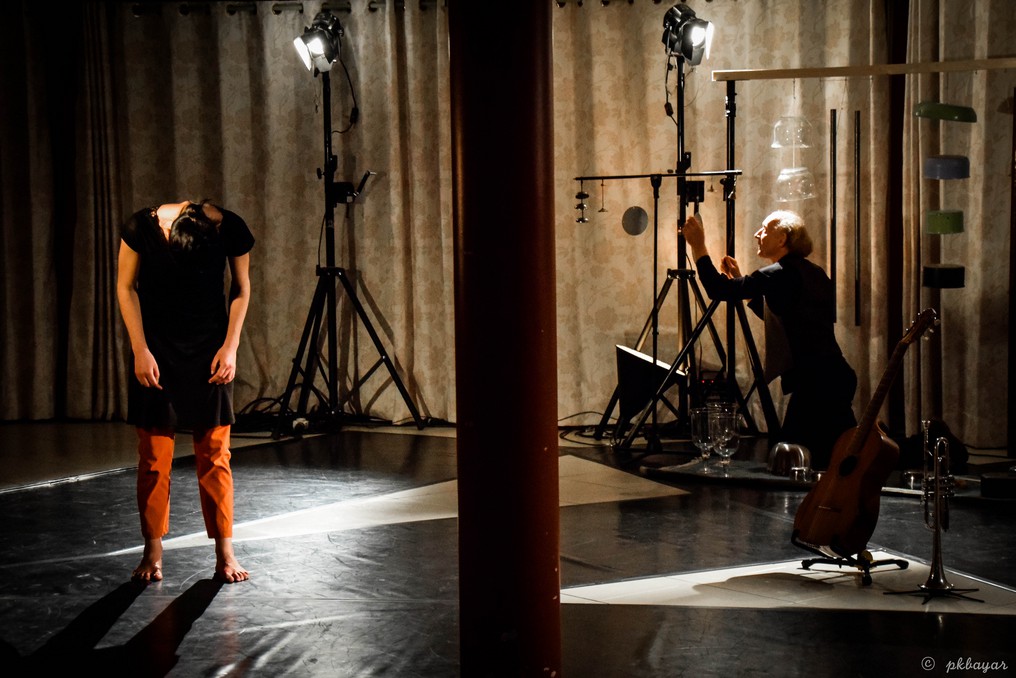 “LES INSTANTANÉS” : QUAND LA DANSE ET LA MUSIQUE IMPROVISÉES INVESTISSENT LE CONSERVATOIRE TYNDO